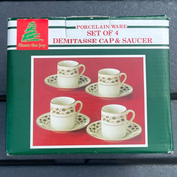 Vintage Caldor; Porcelain Ware; Set of 4 Demitasse Cap & Saucer; In Box - Picture 6 of 7
